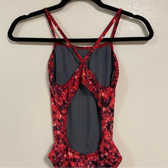 Speedo Swimsuit Women’s Size 30 Small Nano Fracture Flyback Swimsuit one piece - Picture 6 of 16